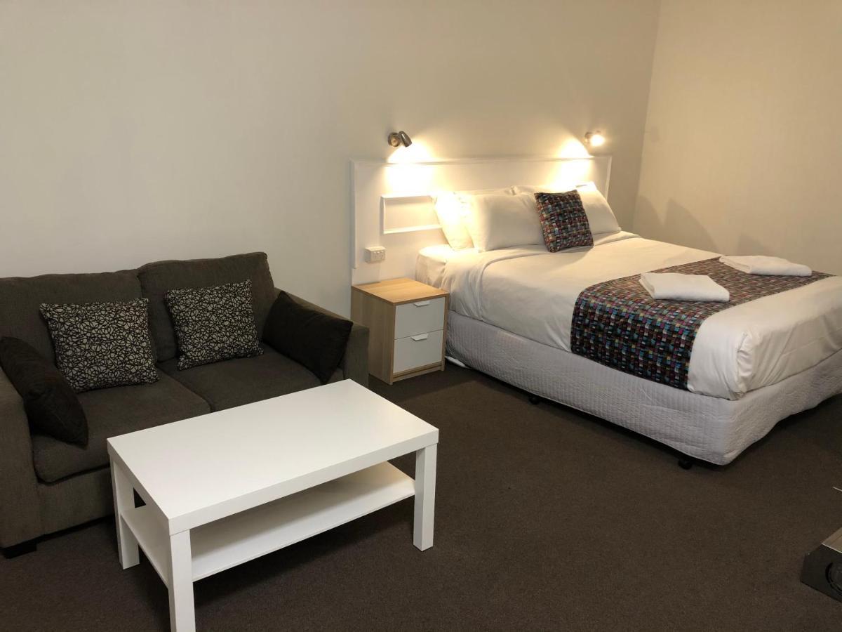 Parkside Inn Motel Мельбурн Экстерьер фото