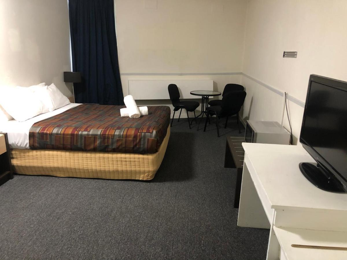 Parkside Inn Motel Мельбурн Экстерьер фото
