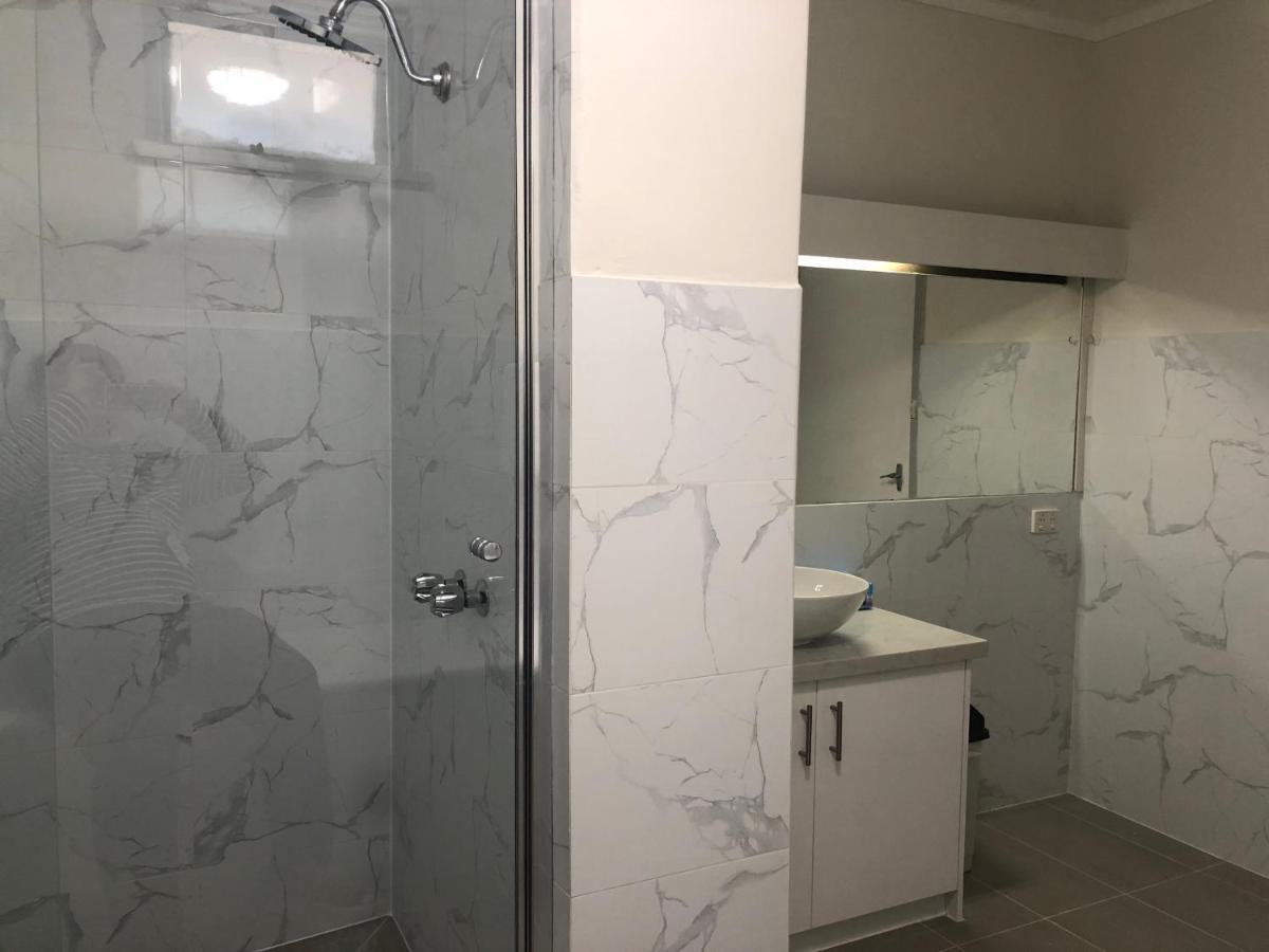 Parkside Inn Motel Мельбурн Экстерьер фото