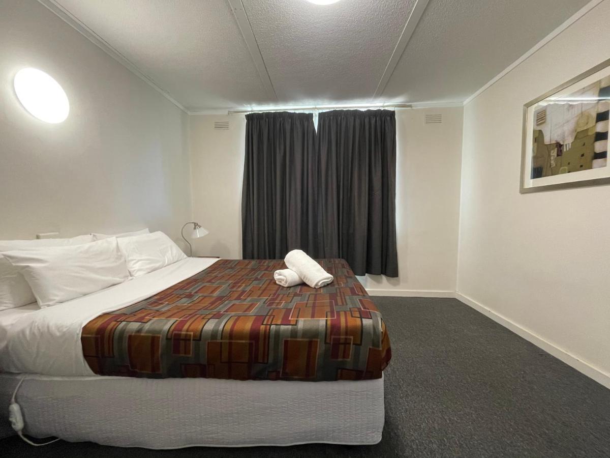 Parkside Inn Motel Мельбурн Экстерьер фото