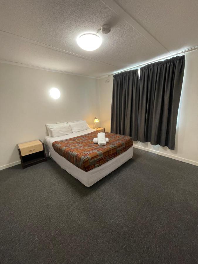 Parkside Inn Motel Мельбурн Экстерьер фото