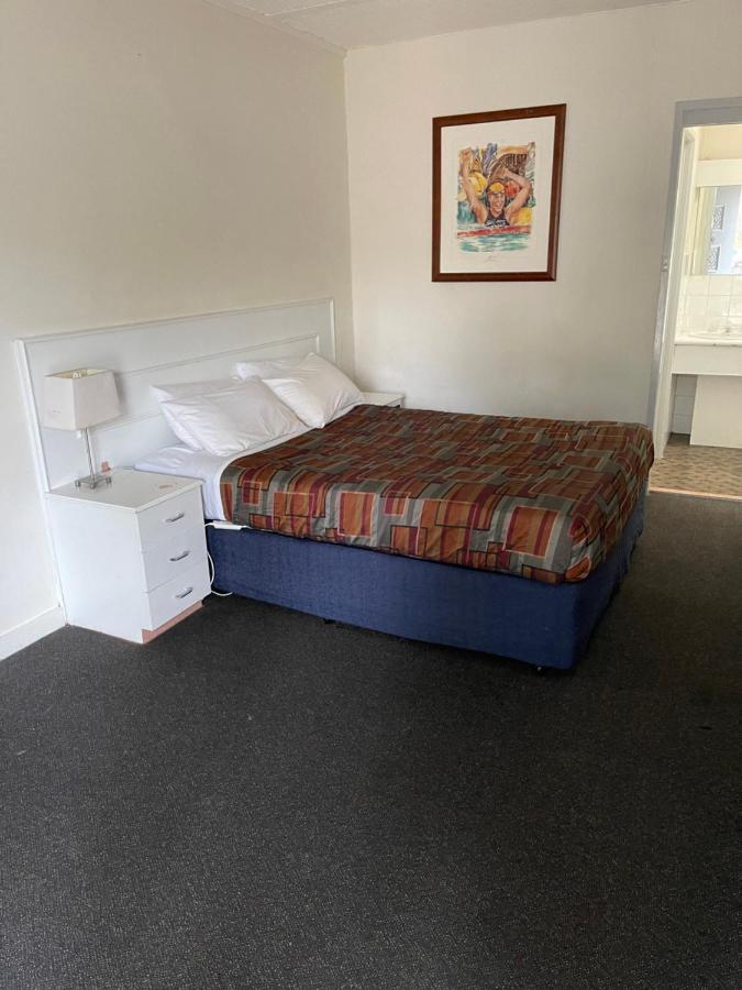 Parkside Inn Motel Мельбурн Экстерьер фото