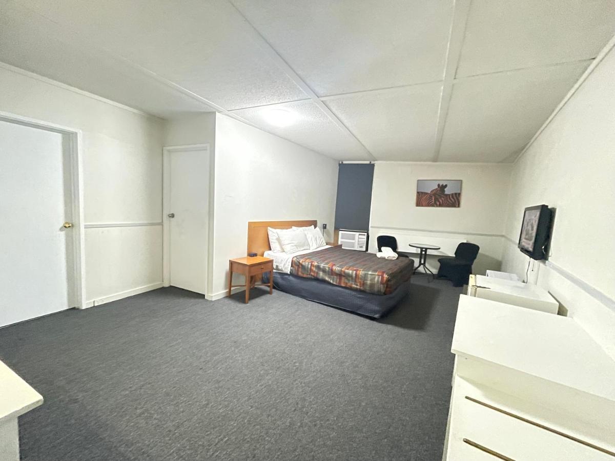 Parkside Inn Motel Мельбурн Экстерьер фото